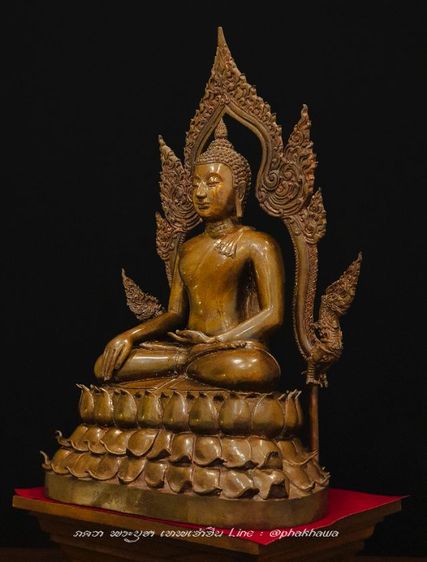 หลวงพ่อเพชร “พิมพ์พุทธศิลป์
รุ่นแรก บารมีหลวงพ่อเพชร” เนื้อบรอนซ์ รูปที่ 4