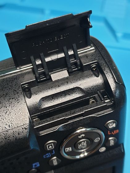 กล้อง OLYMPUS SP-565UZ 10MP CCD ซูม 20X มีกันสั่น สภาพดี ใช้แบต AA 4 ก้อน รูปที่ 8