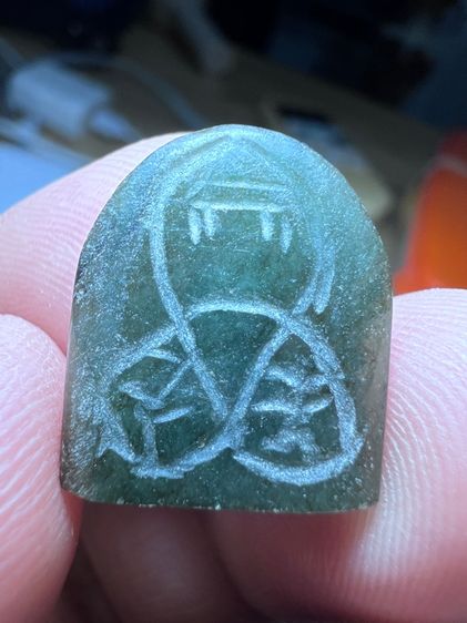 พระปิดตาเนื้อหยกครูบาสร้อย รูปที่ 2