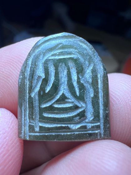 พระปิดตาเนื้อหยกครูบาสร้อย