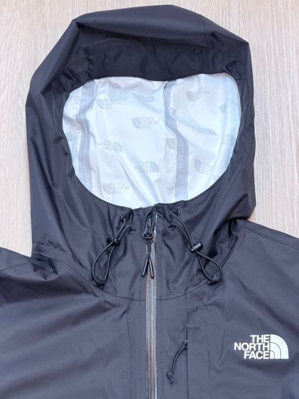 The. North Face Rain Jacket Size L รูปที่ 2