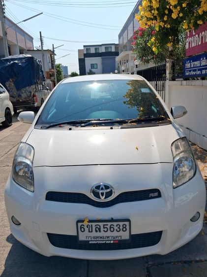 Toyota yaris 2012 ตัวท๊อป สภาพนางฟ้า