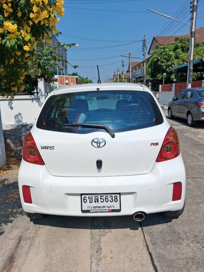 Toyota Yaris 2012 1.5 RS Sedan เบนซิน เกียร์อัตโนมัติ ขาว รูปที่ 2