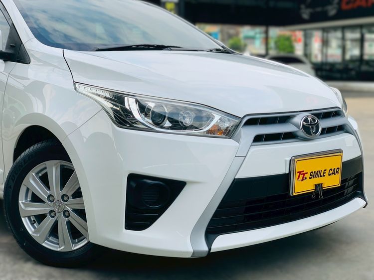 Toyota Yaris 2016 1.2 G เบนซิน ไม่ติดแก๊ส เกียร์อัตโนมัติ ขาว รูปที่ 4