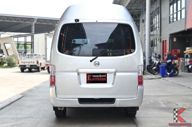 Nissan Urvan 2004 3.0 Base Van ดีเซล ไม่ติดแก๊ส เกียร์ธรรมดา บรอนซ์เงิน รูปที่ 4