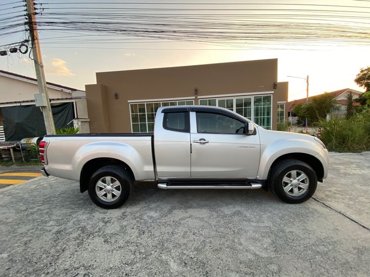 Isuzu D-MAX 2012 1.9 Hi-Lander L Pickup ดีเซล เกียร์ธรรมดา บรอนซ์เงิน รูปที่ 2