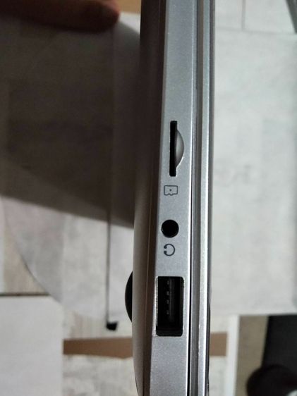 โน๊ตบุ๊ค AXON 