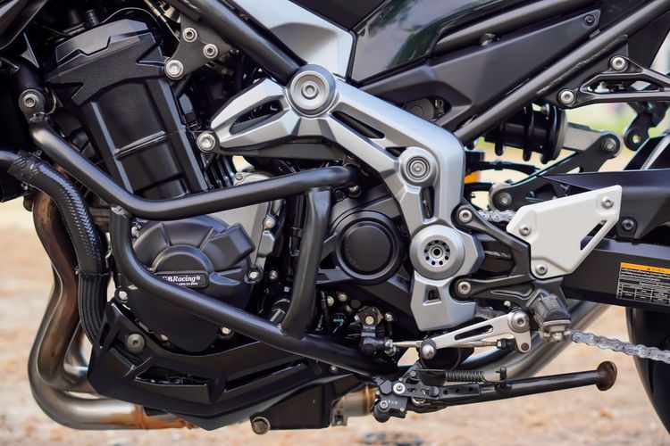 KAWASAKI Z900 ABS ปี 2016 (จดทะเบียน 2020) ฟรีดาวน์ วิ่งเพียง 4,xxx km สภาพป้ายแดง รูปที่ 9