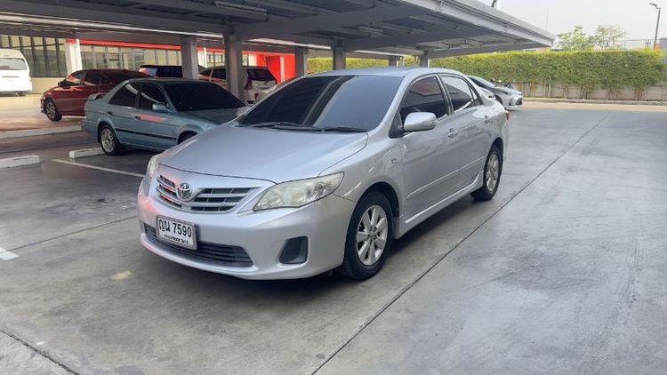 รถ Toyota Altis 1.8 E สี บรอนซ์เงิน
