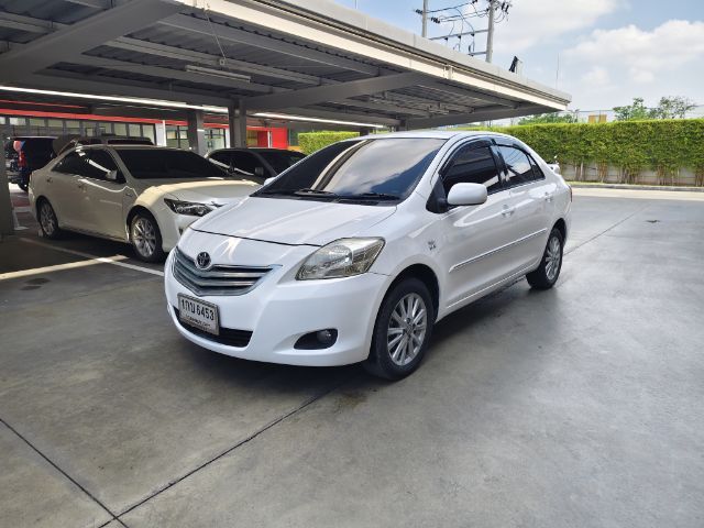 รถ Toyota Vios 1.5 E สี ขาว