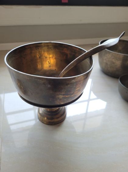 ชุด ทองเหลือง