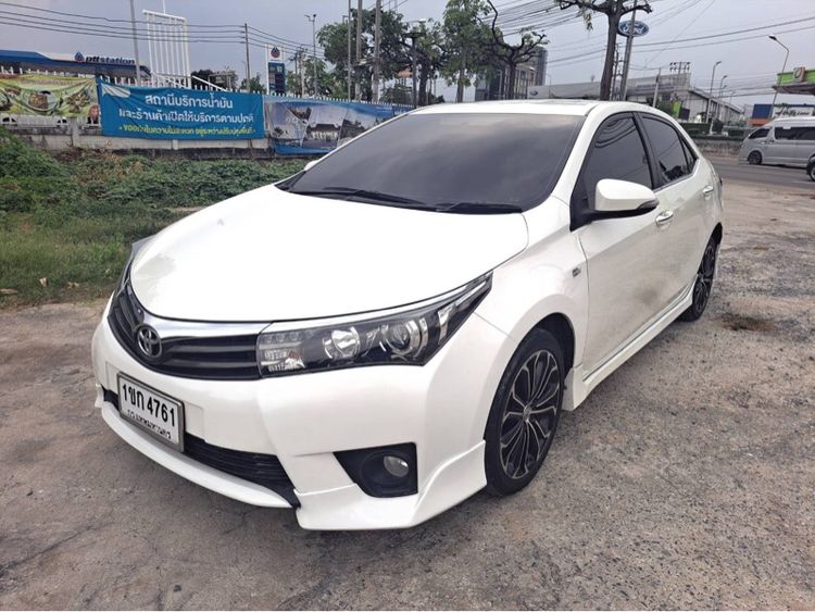 รถ Toyota Altis 1.8 S สี ขาว