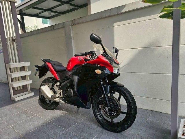 ขาย 18,500.- รถอยู่ตัวเมืองระยอง
HONDA CBR 150 R ซีบีอา สีแดง-ดำ สภาพสวยพร้อมใช้งาน ประหยัดน้ำมัน รถสวย เครื่องเดิมเดิมทั้งคัน รถมือเดียว รถวิ้งน้อย ดูแลรักษาอย่างดี เอกสาร ทะเบียน ครบ ภาษีเต็ม รถเจ้าของขายเอง รถจอดในร่มตลอด สนใจโทร เจ้าของใจดี ครับ รูปที่ 10