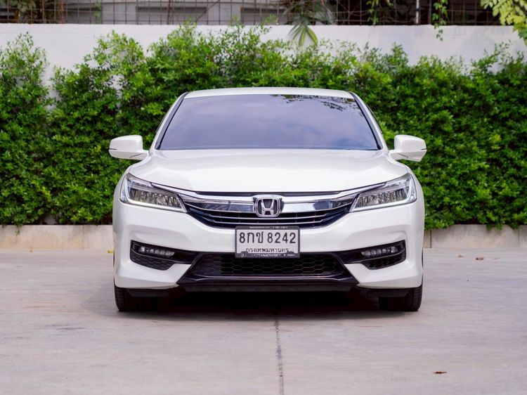 Honda Accord 2019 2.0 Hybrid Sedan ไฮบริด ไม่ติดแก๊ส เกียร์อัตโนมัติ ขาว รูปที่ 2