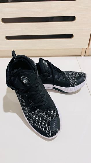 รองเท้า Nike รูปที่ 4