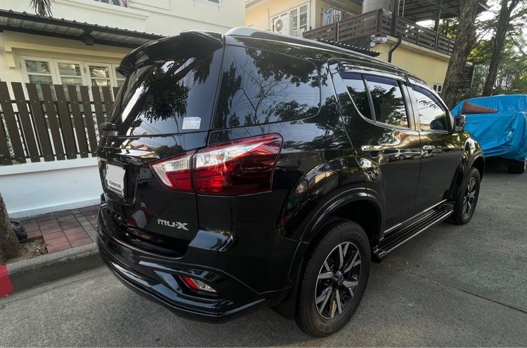 Isuzu MU-X 2020 3.0 Ultimate AT 2WD Utility-car ดีเซล เกียร์อัตโนมัติ ดำ รูปที่ 3
