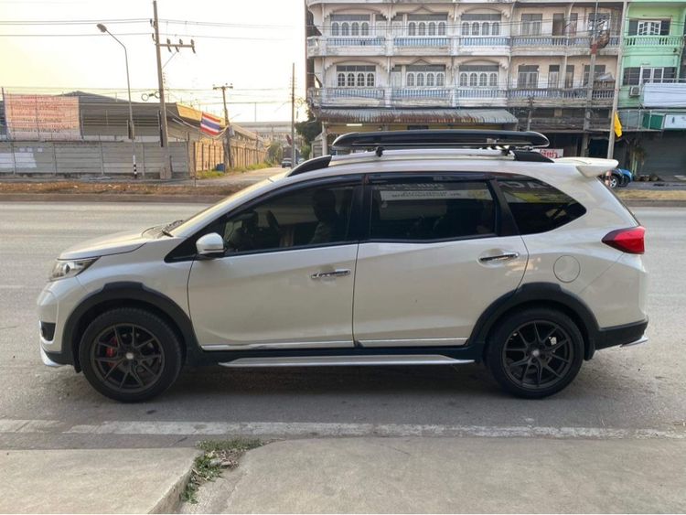 Honda BR-V 2017 1.5 E เบนซิน ไม่ติดแก๊ส เกียร์อัตโนมัติ ขาว รูปที่ 2