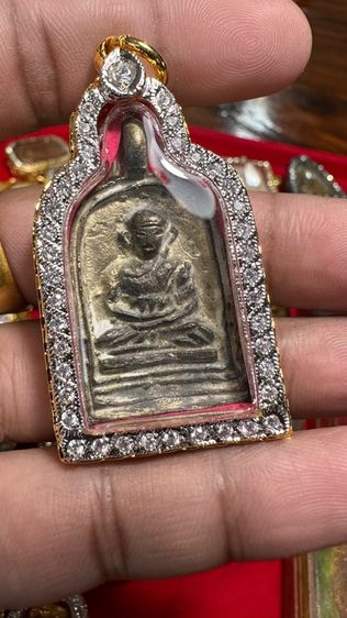 ปล่อยพระค่ะ