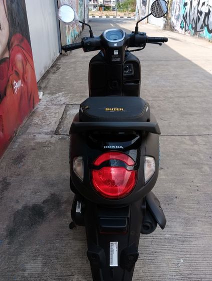 รถโฉมใหม่ อายุแปดเดือน รุ่นท็อปสกู้ปปี้ไอ รูปที่ 12