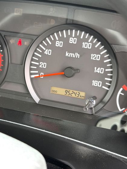 รถ ISUZU NLR 130 แรง ปี 2562  (รถห้างแท้ ) ไมล์ 95,243 ตู้แห้ง10 บาน รูปที่ 10
