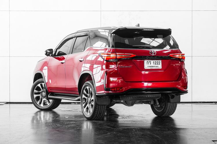 Toyota Fortuner 2020 2.4 Legender Black Top Utility-car ดีเซล ไม่ติดแก๊ส เกียร์อัตโนมัติ แดง รูปที่ 4