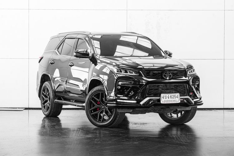 Toyota Fortuner 2022 2.8 GR Sport 4WD Utility-car ดีเซล ไม่ติดแก๊ส เกียร์อัตโนมัติ ดำ รูปที่ 2