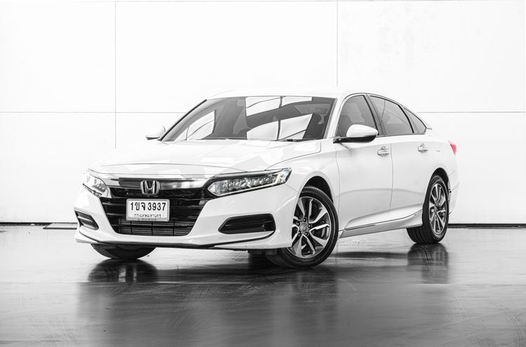 รถ Honda Accord 1.5 Turbo EL สี ขาว
