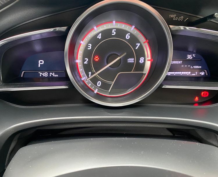 Mazda Mazda3 2014 1.6 Spirit Plus Sedan เบนซิน ไม่ติดแก๊ส เกียร์อัตโนมัติ เทา รูปที่ 3