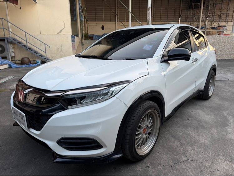 Honda HR-V 2019 1.8 RS Utility-car เบนซิน ไม่ติดแก๊ส เกียร์อัตโนมัติ ขาว รูปที่ 3