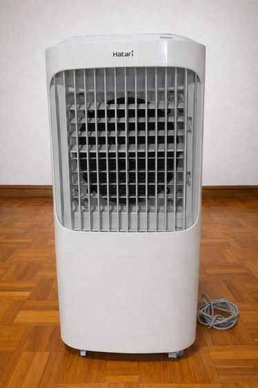 พัดลมไอเย็น Hatari AC PRO 12 ลิตร Air Cooler มือสอง สภาพดีมาก ใช้ประมาณ 7 เดือน แถมเจลทำความเย็น 2 ก้อน 