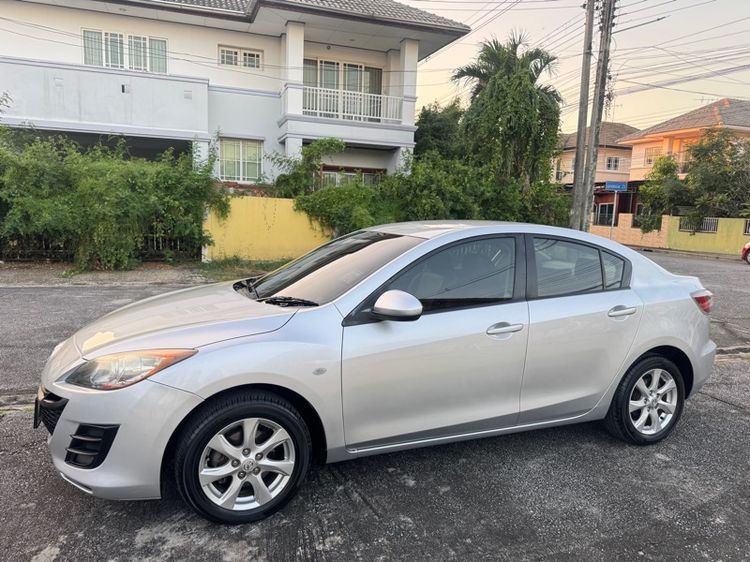 Mazda Mazda3 2013 1.6 Spirit Sedan เบนซิน ไม่ติดแก๊ส เกียร์อัตโนมัติ ขาว รูปที่ 2