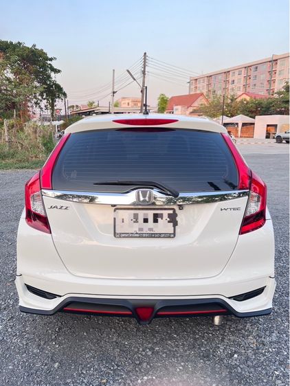 Honda Jazz 2018 1.5 V+ Sedan เบนซิน ไม่ติดแก๊ส เกียร์อัตโนมัติ ขาว รูปที่ 4