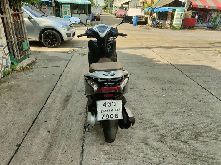 🛵ยังไงก็ขาย LEAD125 ปี 65 เครื่องดี สีสวย สตาร์ทมือ กุญแจรีโมท เล่มชุดโอนครบ+เปลี่ยนถ่ายน้ำมันเครื่องฟรี ส่งฟรี30 ก.ม รูปที่ 5