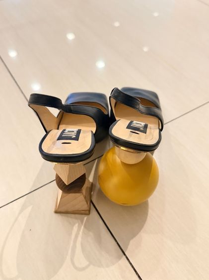 Used jacquemus size37 รูปที่ 5