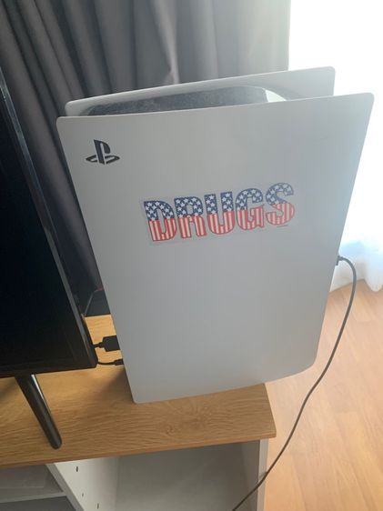 PS5 console with 2 controllers  รูปที่ 2