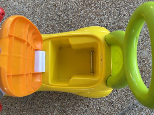 รถขาไถ Ride on Music Parade รูปที่ 2