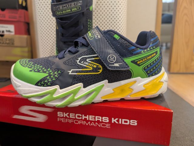 รองเท้าผ้าใบ Skechers Kids 23cm รูปที่ 4