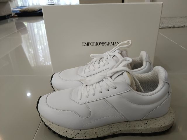 รองเท้าผ้าใบผู้ชาย emporio armani ของแท้มือ 1 รูปที่ 5