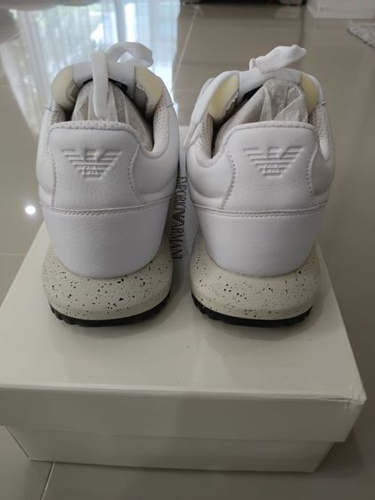 รองเท้าผ้าใบผู้ชาย emporio armani ของแท้มือ 1 รูปที่ 4