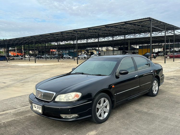 รถ Nissan Cefiro 2.0 สี ดำ