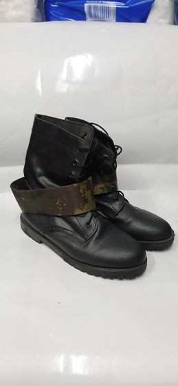 รองเท้า ร.ด. รูปที่ 2