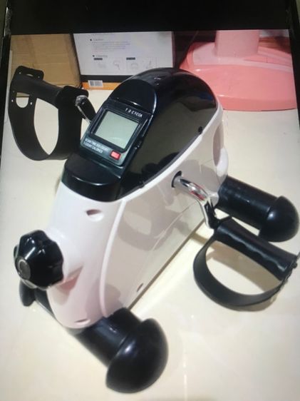 เครื่องปั่นออกกพลังมือและขา