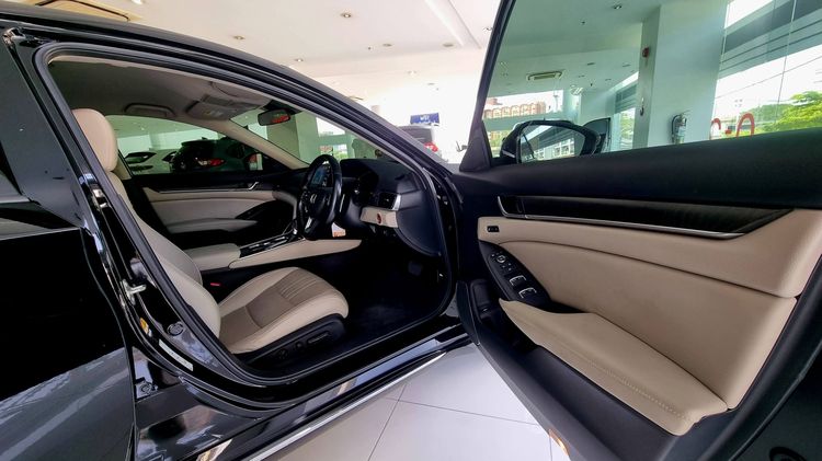 Honda Accord 2020 1.5 Turbo EL Sedan เบนซิน ไม่ติดแก๊ส เกียร์ธรรมดา ดำ รูปที่ 4