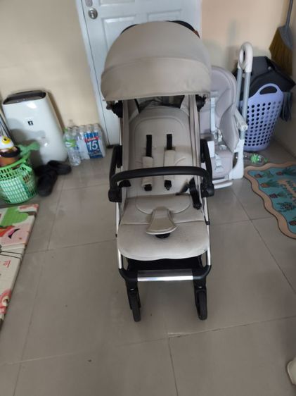 รถเข็นเด็ก KikkaBoo รุ่น Eden เป็นรถเข็นเด็กพับอัตโนมัติ น้ำหนักเบาที่เหมาะสำหรับการเดินทาง. รูปที่ 4