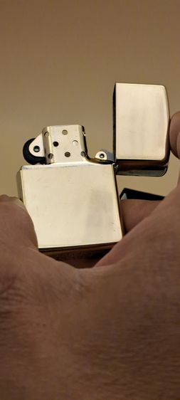 ไฟแช็คซิปโป้สีทอง คัสต้อมลายหัวมังกร รูปที่ 6