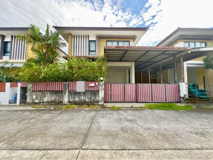 มีบางส่วน ใช่ บ้านเดี่ยว หมู่บ้าน วาน่าบียอนด์ ถนนเลี่ยงเมืองระยอง ตำบลเนินพระ อำเภอเมืองระยอง จังหวัดระยอง