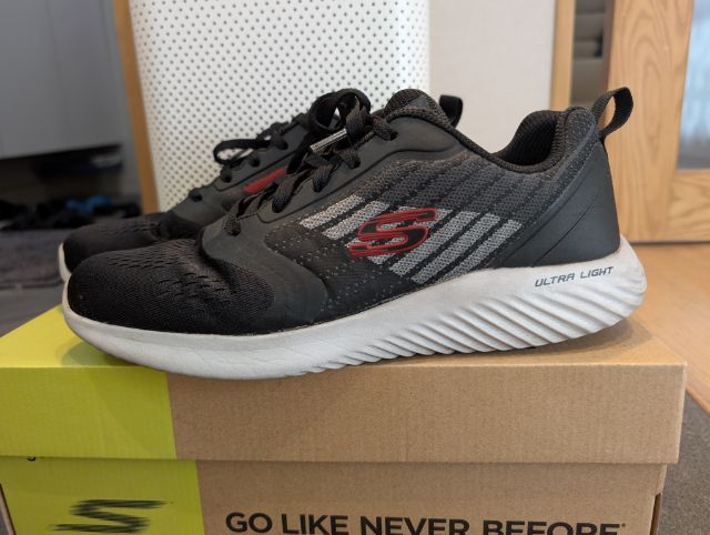 รองเท้าผ้าใบผู้ชาย Skechers รุ่น Ultra Light  รูปที่ 6