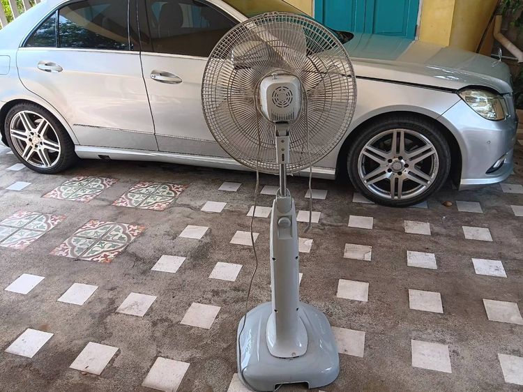 HATARI พัดลมตั้งพื้น รุ่น HA-P18M1 18นิ้ว ซื้อมาไม่ค่อยได้ใช้ สภาพเหมือนใหม่ เจ้าของขายเอง ราคา 1,500 บ. ไม่รวมส่ง T.081-7545943 รูปที่ 2