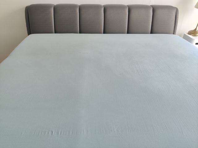 เตียงนอนสภาพมือหนึ่ง ฐานและหัวเตียง แยกได้เป็น 3 ชิ้น รูปที่ 2