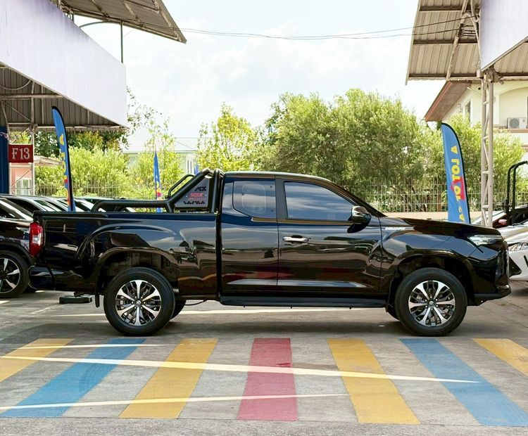 MG Extender 2023 2.0 Grand D Pickup ดีเซล ไม่ติดแก๊ส เกียร์ธรรมดา ดำ รูปที่ 2